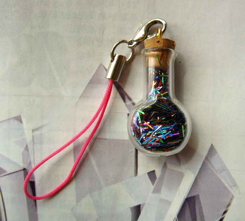8MM Cognac Bottle With Multicolored Shining Thread