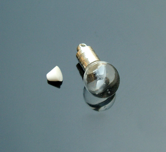 5MM Round Bottom (Silver-plated metal caps)