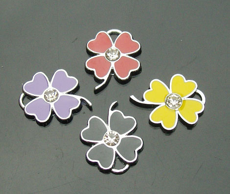Clover(Sold in per package of 25 pcs,assorted colors)