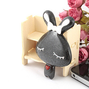57x79MM Resin Rabbit (Sold in per package of 10pcs)