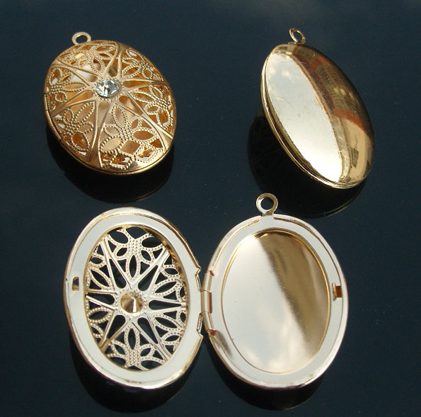 27x18MM Brass Oval Locket With Carving Hollowed Designs 