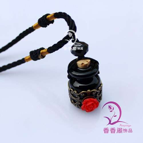 Murano Glass Perfume Bottle Necklace With Rose