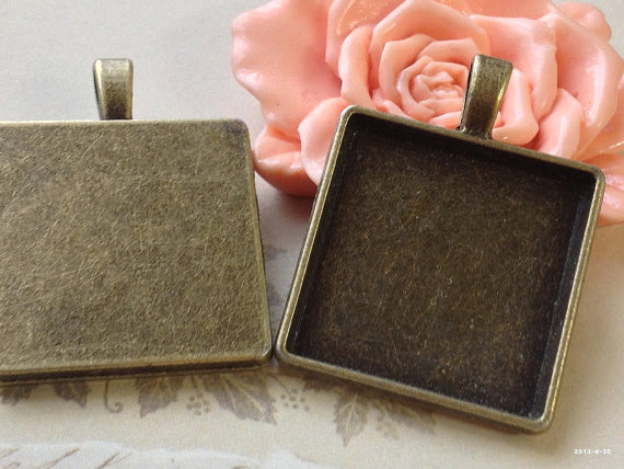 32 mm (fit for 20 mm clear button cabochon) Square Shape Antiqued Bronze Base Setting