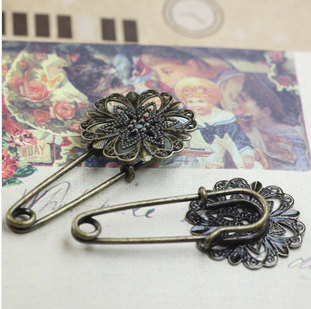 21MM Antique Bronze Flower Brooch Pin