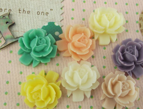 16MM Resin Flower Cabochons of Assorted Colour HD30