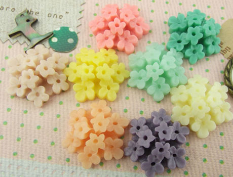 20MM Resin Flower Cabochons of Assorted Colour - HD42