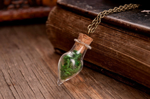 8MM Real moss necklace