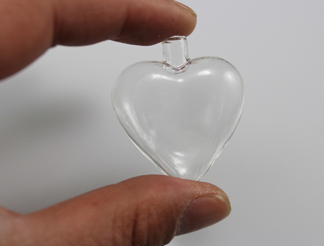 36X34MM Glass Heart Bottle