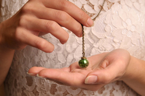 16MM Glass Ball Real Moss Necklace