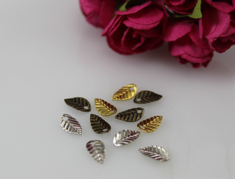 4X7MM Mini Leaf Charm Pendant (Sold in a package of 20pcs)