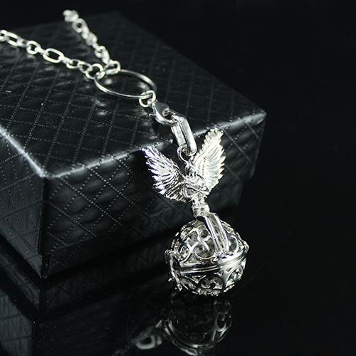 45x20MM Angel Wing Ball Diffuser Locket Necklace